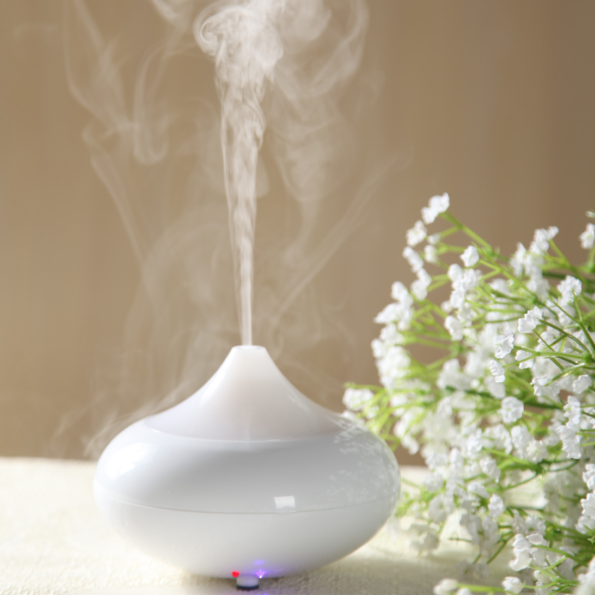 深度解析香薰機(jī) 特點(diǎn)、功能、應(yīng)用及購(gòu)買(mǎi)指南